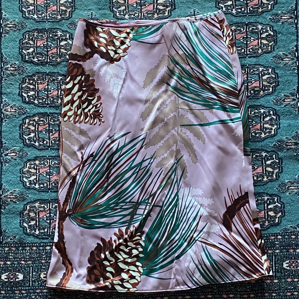100% SILK Pinecone pattern Nanette Lepore brand Skirt size 6